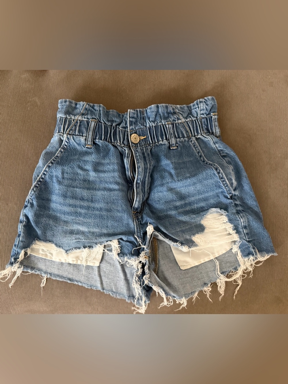 High-Rise Distressed Women's Denim Shorts - American eagle